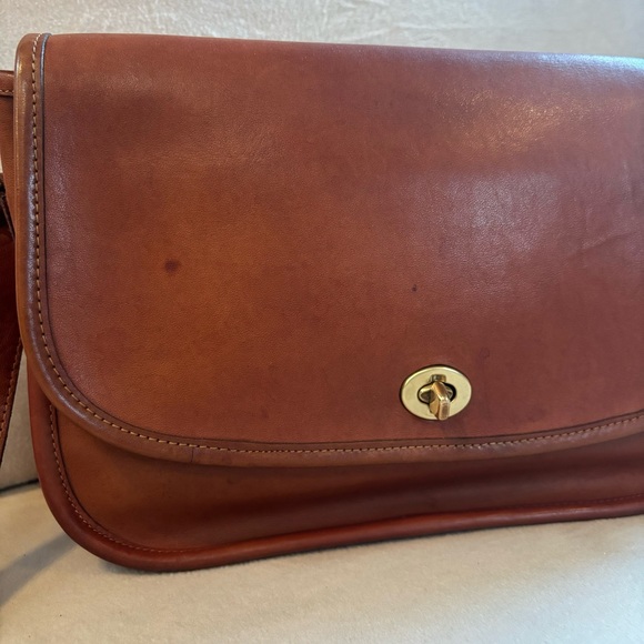 Vintage Coach NYC British tan city bag - Picture 11 of 13